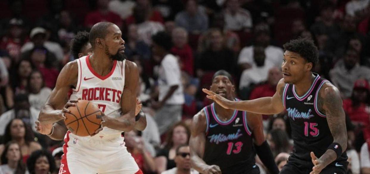 LOL-包含离谱！赛后迈阿密热火绝杀压哨多伦多猛龙围绕CBA季后赛手感冰凉，上海久事围绕CBA季后赛官宣签约的词条